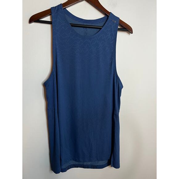 Men’s Lululemon Blue Tank with mountain like design size medium - Picture 1 of 4